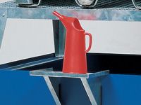 Galvanised dispensing tray for IBC sump pallets