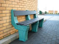 Outdoor 3 person wall seat